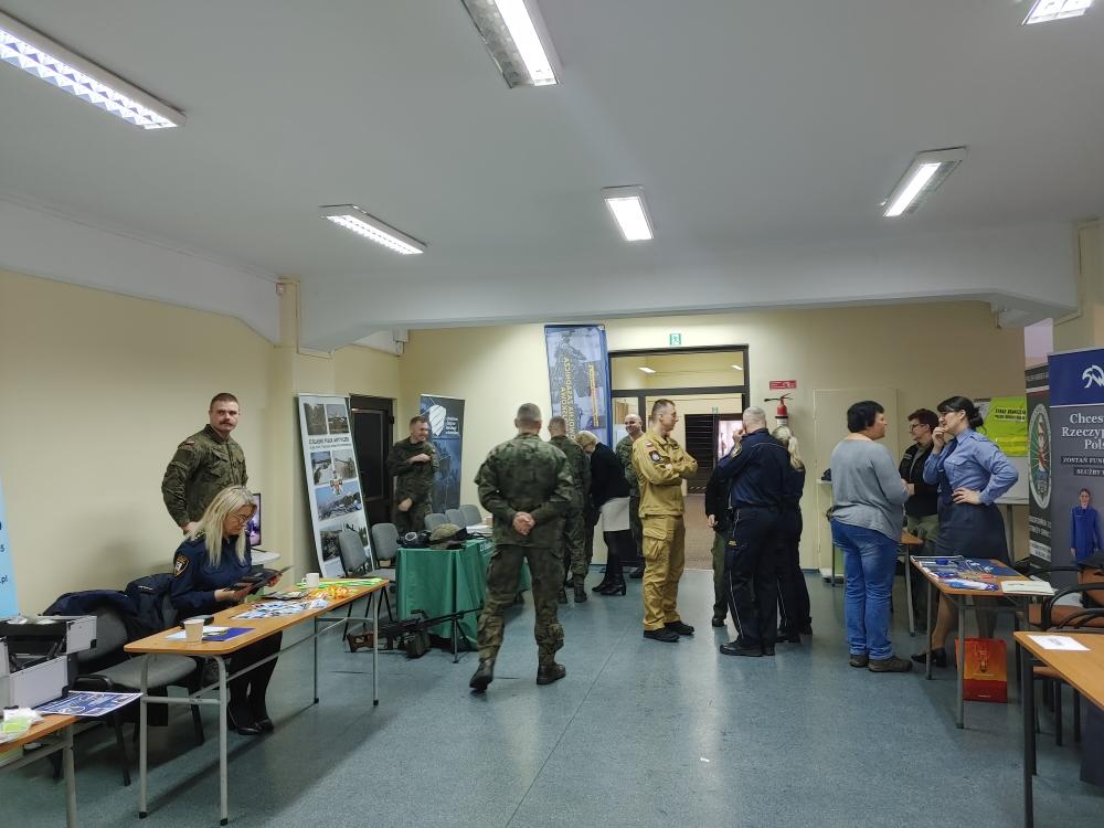 Zdjęcie galerii artykułu: Konferencja Kariera w Mundurze - Zdjęcie 1 - Konferencja Kariera w Mundurze - Zdjęcie 1